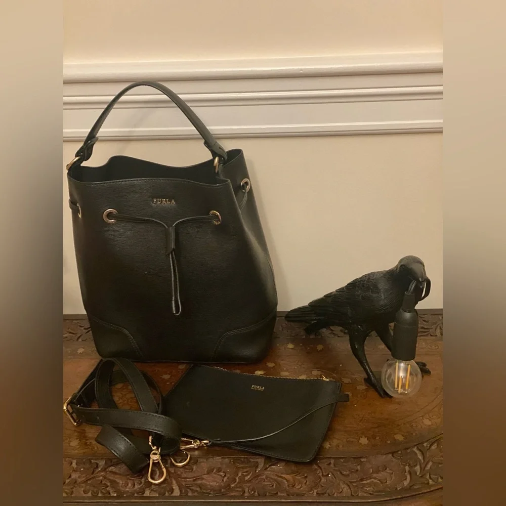 Furla bucket bag with pouch and CB strap